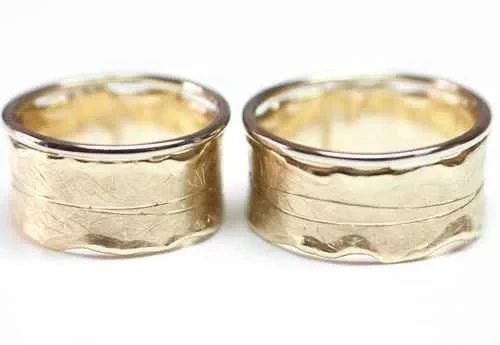 Unikatowe obrączki ze złota