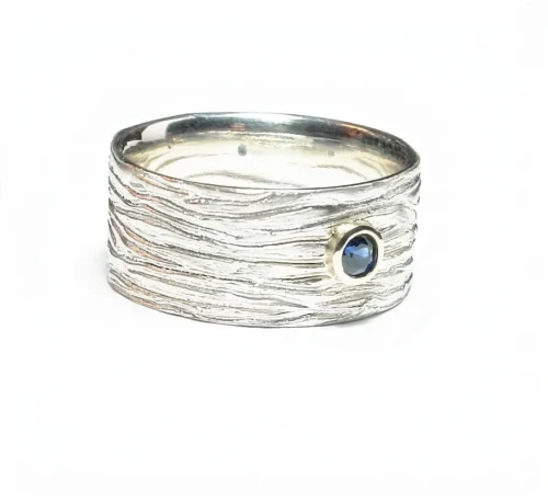 Obrączka z szafirem