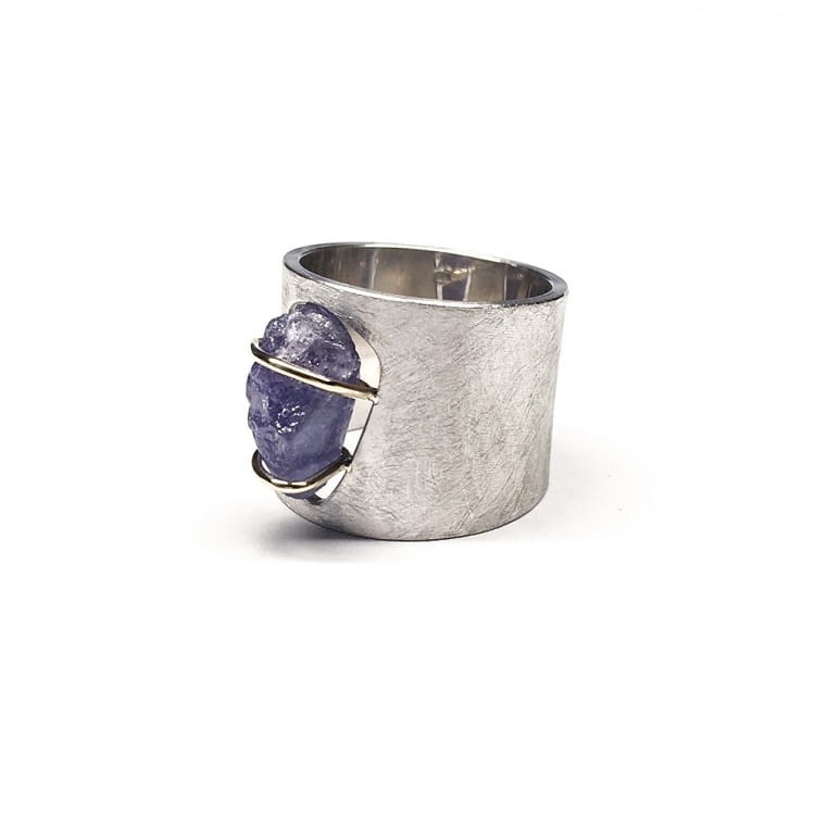 tanzanite ring 2.jpg